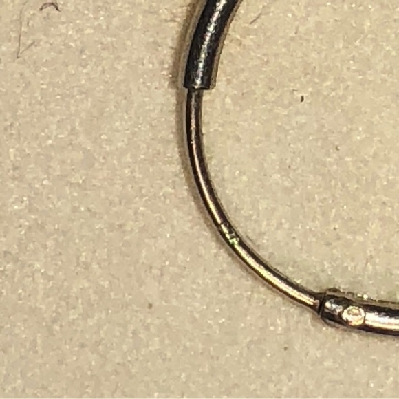 STERLING Silver Mini Hoop Earrings Approx 6mm - Picture 3 of 5